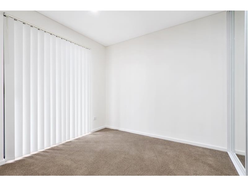 8-12 Linden Street, Toongabbie NSW 2146